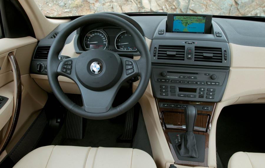  BMW X3 2004 года  (фото 32 из 67)